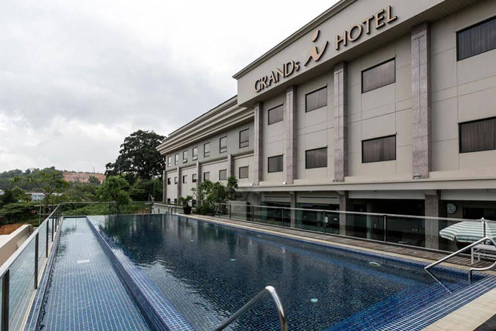 I Hotel Batam Nagoya Dış mekan fotoğraf