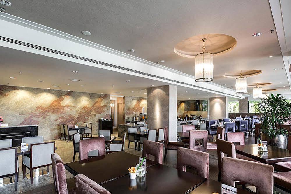 I Hotel Batam Nagoya Dış mekan fotoğraf